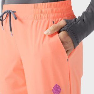 NWT Stio Women's PTV Jogger in Desert Coral (M)